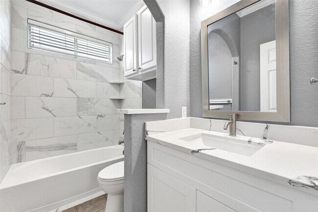 Building Photo - 5902 Cr-675