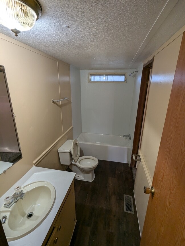 Building Photo - 123 Ransdell Ln