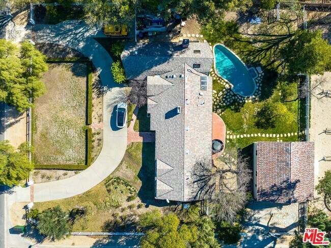 Building Photo - 23628 Long Valley Rd