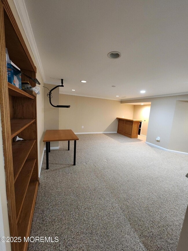 Building Photo - 42 Vardon Way