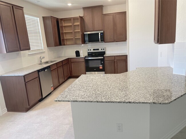 Building Photo - 7543 Fishbowl Ln