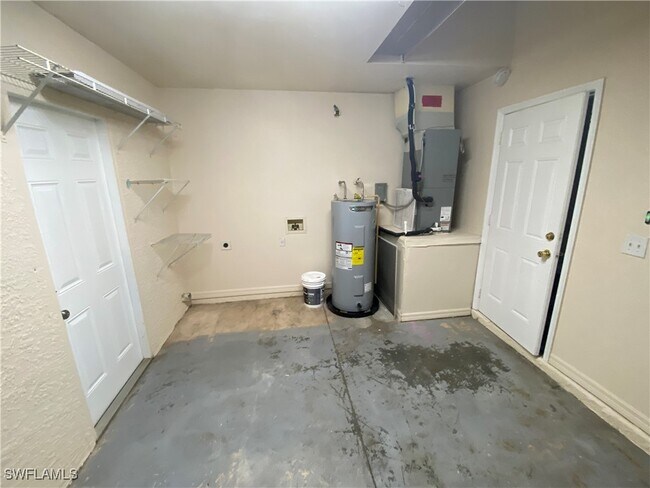 Building Photo - 4820 28th St SW