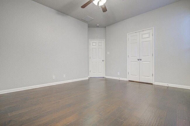 Building Photo - 7337 Menchaca Rd