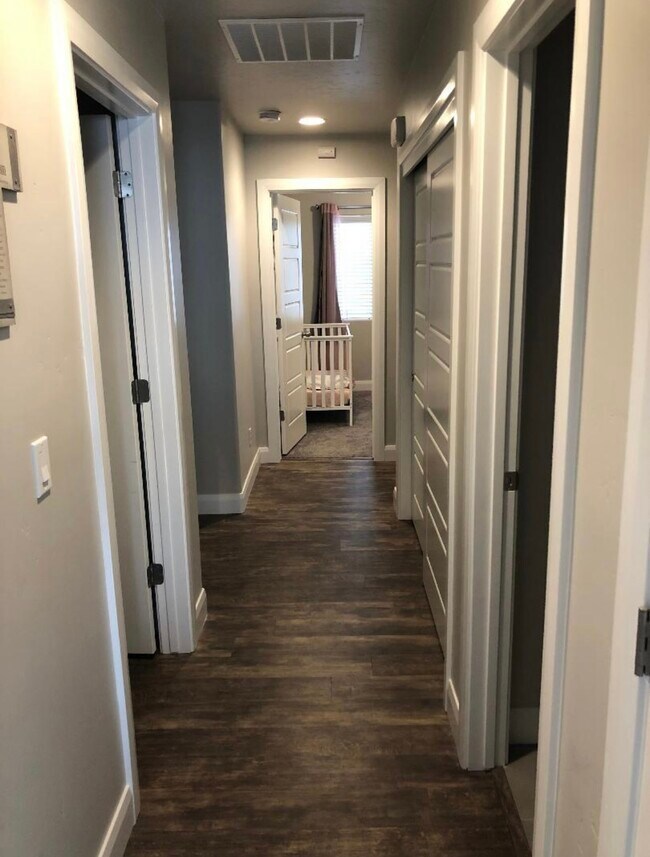 Building Photo - 1780 N Snowfield Pl