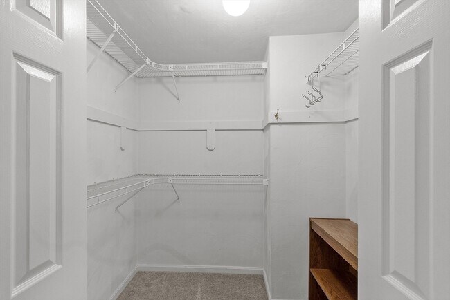 Building Photo - 116 Broadmeadow St
