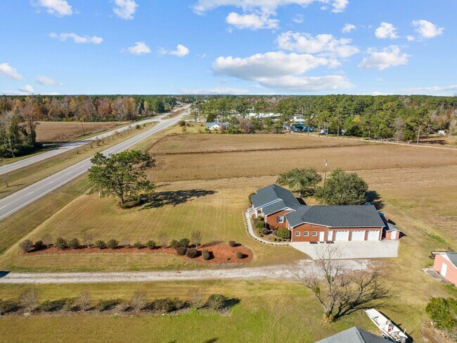 Building Photo - 4015 Freedom Way