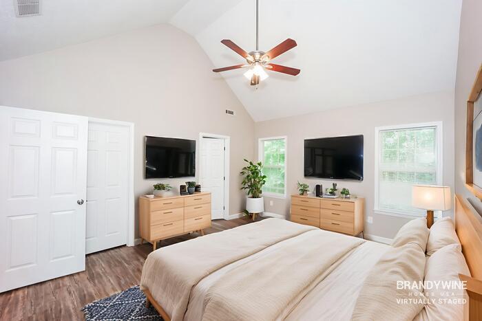 Building Photo - 2040 Club Bay Dr