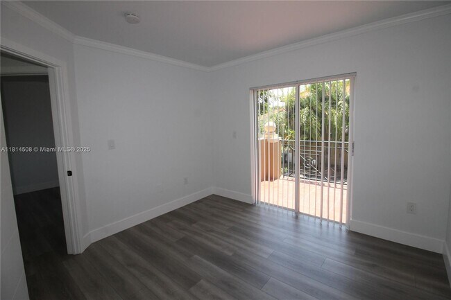 Building Photo - 15239 SW 134th Ct