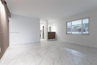 Building Photo - 5301 SW 77th Ct