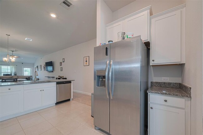 Building Photo - 5323 Vermilion Ct
