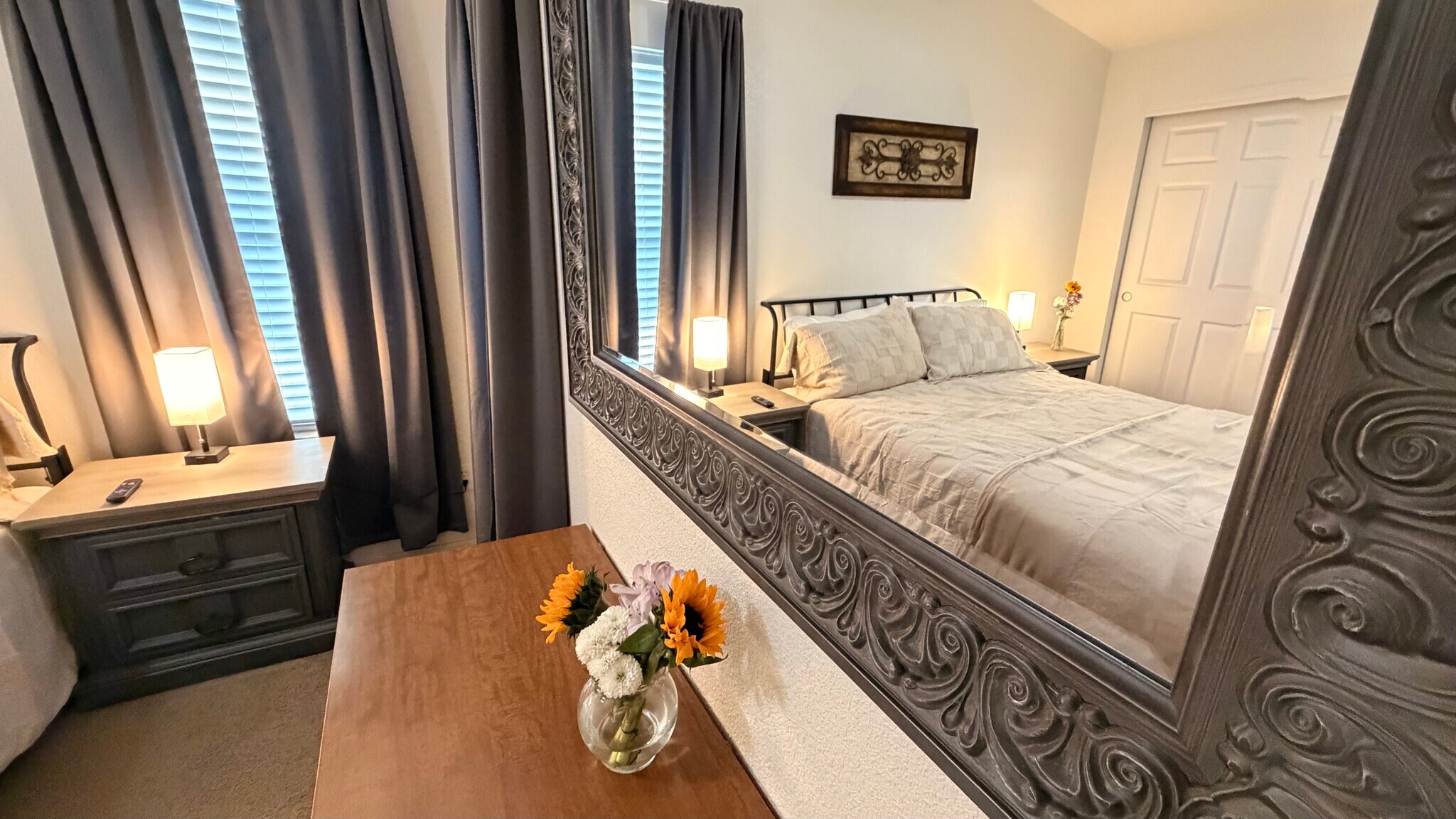 Master Bedroom - 1001 E Owens