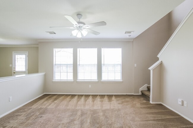 Building Photo - 5827 Clerkenwell Dr