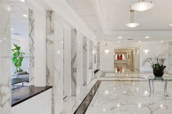 Building Photo - 5700 Collins Ave