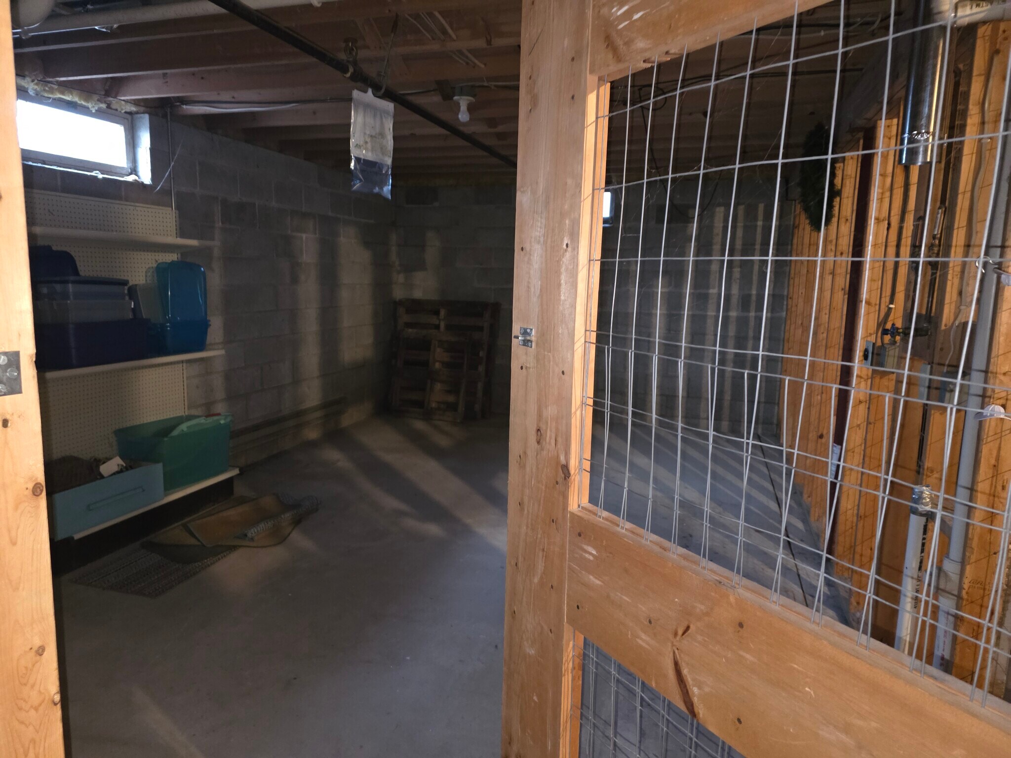 Building Photo - 466 Appleton St