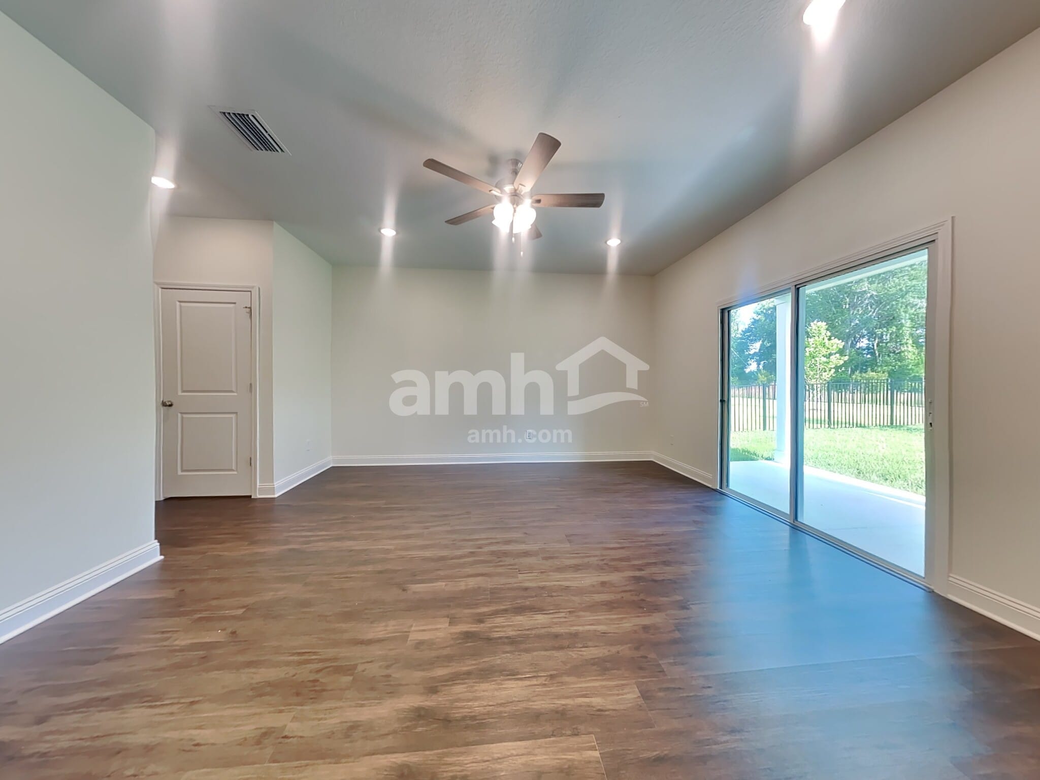 Building Photo - 283 Banyan Frst Dr