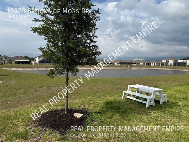 Building Photo - 12970 Brookside Moss Dr