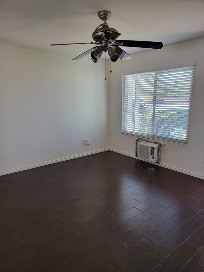 Building Photo - Lemon Grove Townhouse