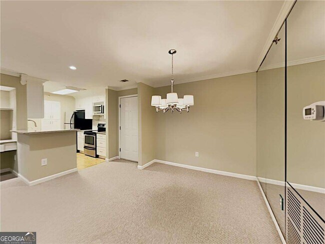 Building Photo - 1217 Highland Bluff Dr S E