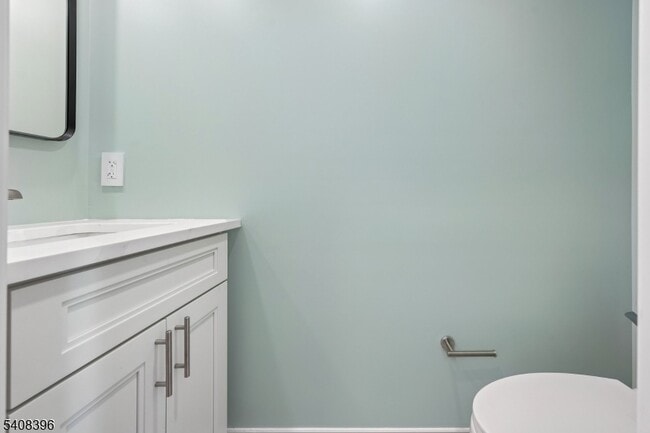 Building Photo - 30 Woodland Ave