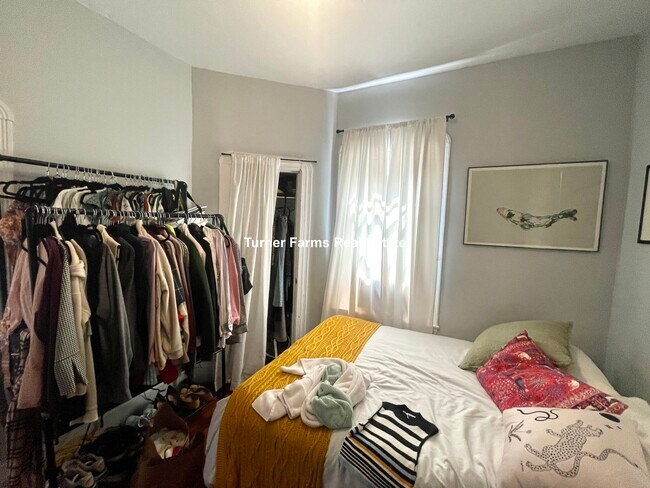 Building Photo - 220 Prospect St