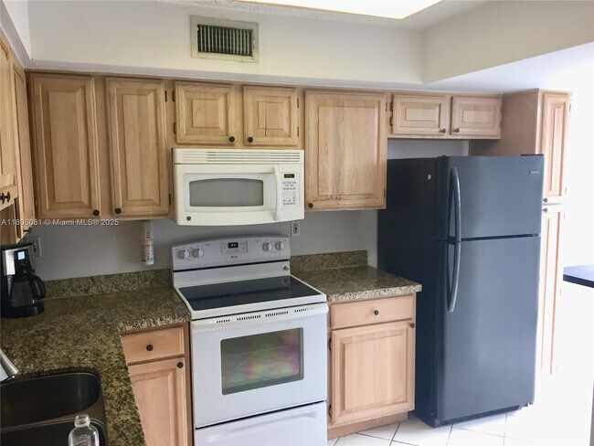 Building Photo - 1280 S Alhambra Cir