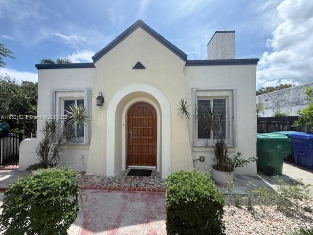 Primary Photo - 1662 SW 12th St
