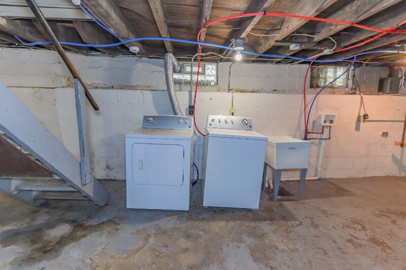 Building Photo - 3862 E 57th St