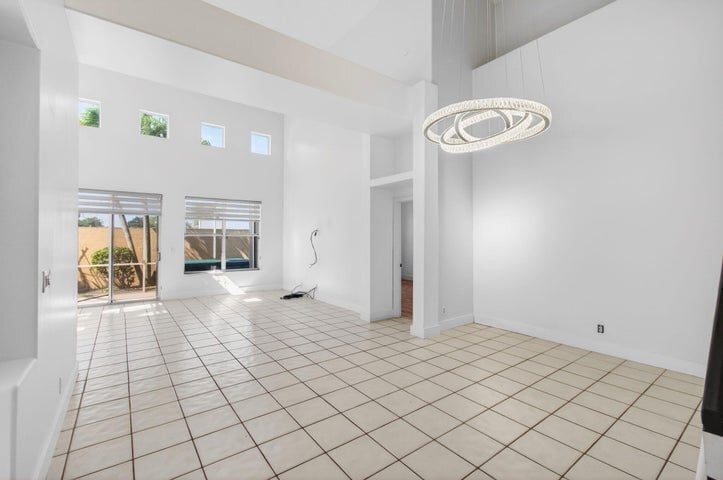 Building Photo - 7848 Travelers Tree Dr