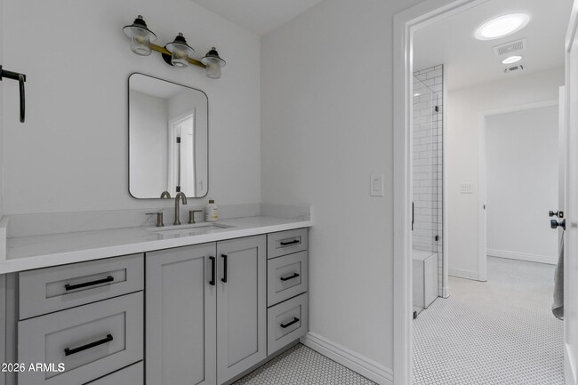 Building Photo - 13859 N 45th St