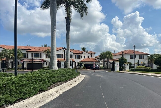 Building Photo - 9453 Montebello Way