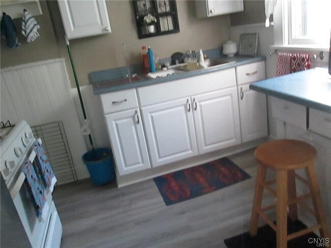 Building Photo - 385 Pawling St