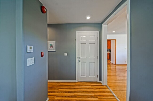 Building Photo - 2338 W 239th St