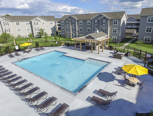 Luxury Outdoor Pool and Sundeck - Woodland Park at Soldier Creek