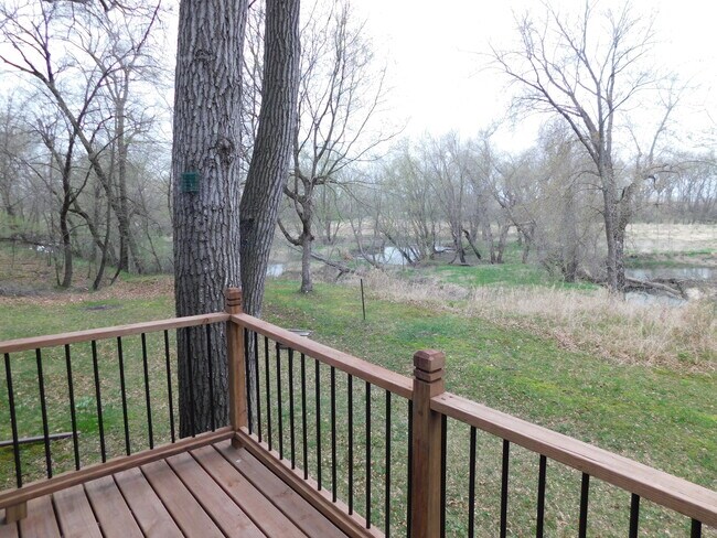 This propery is locaed in a wooded area with an extrodinarh view. on a wooded area. - 74502 124th Ave