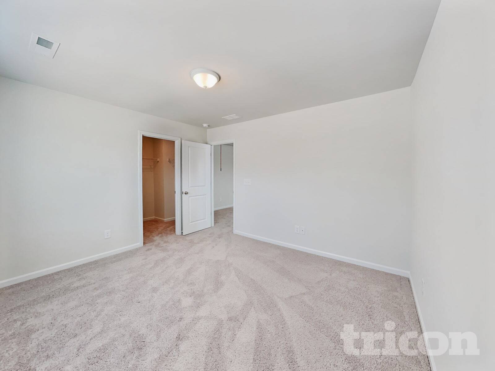 Building Photo - 3718 Streamside Dr