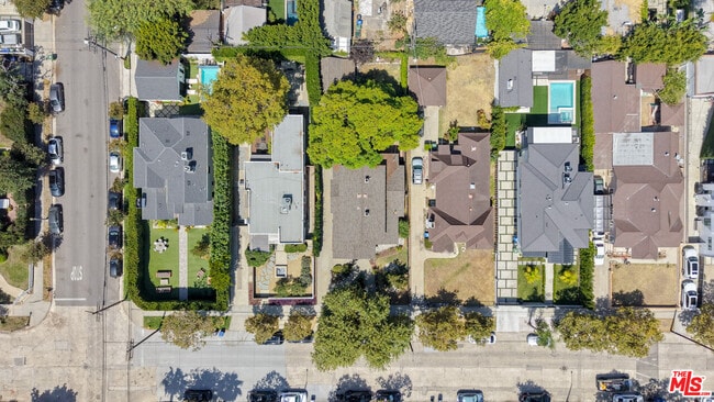 Building Photo - 613 N Lucerne Blvd