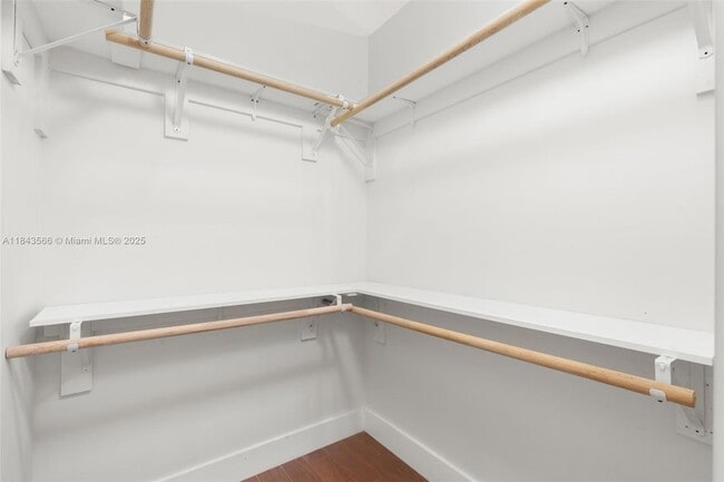 Building Photo - 7144 Sportsman Dr