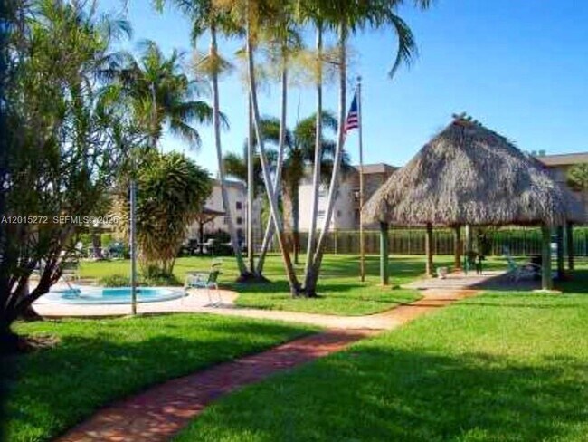 Building Photo - 2500 SW 81st Ave