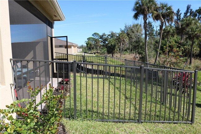 Building Photo - 8321 Venetian Pointe Dr