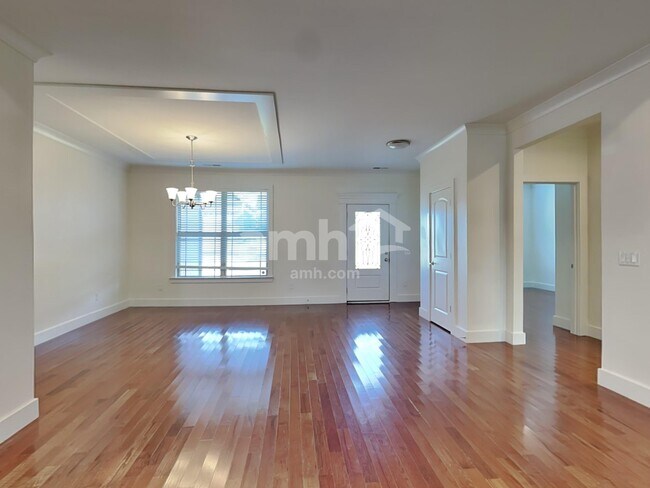 Building Photo - 430 Risen Star Dr