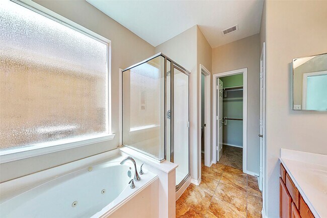 Building Photo - 8915 Headstall Dr