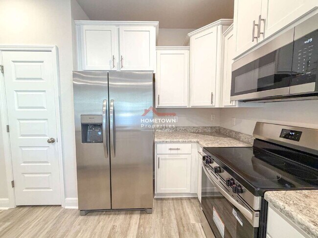 Building Photo - 714 Giese Ln