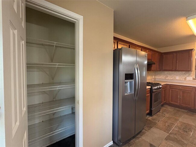 Building Photo - 18316 Great Falls Dr