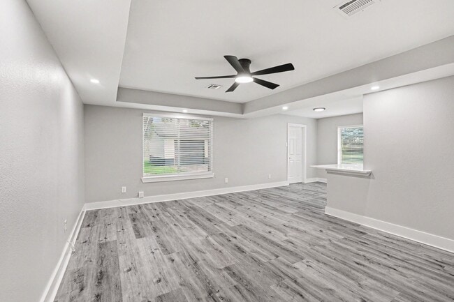 Building Photo - 10606 Hemwick Dr