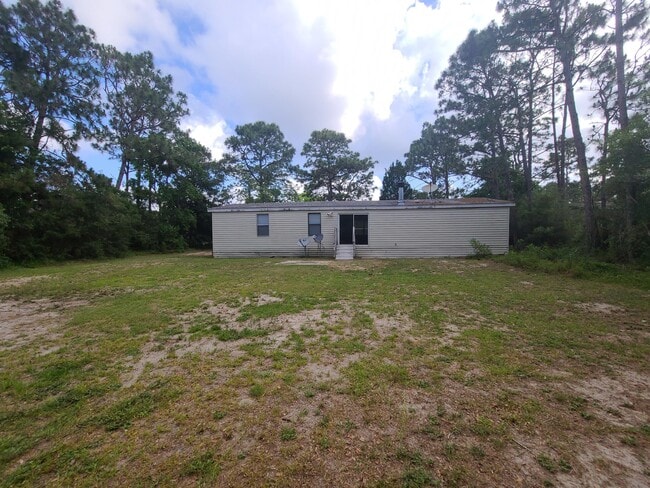 Building Photo - 8405 Verano St