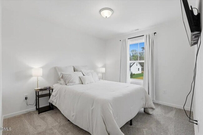 Building Photo - Earn Wealth While Leasing - Like a Homeowner - Lease to Own