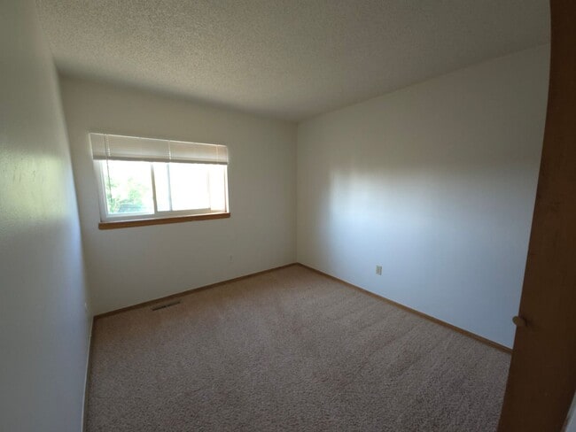 Building Photo - 2244 Goss Cir E