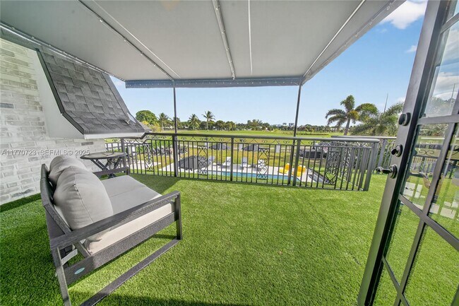 Building Photo - 4312 NE 22nd Ave