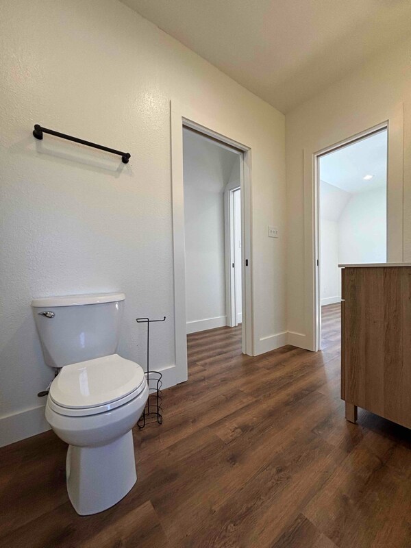 Building Photo - 3404 E Hwy 199