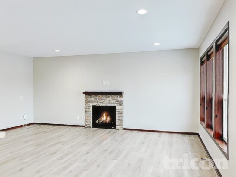 Building Photo - 21444 Hytrail Cir